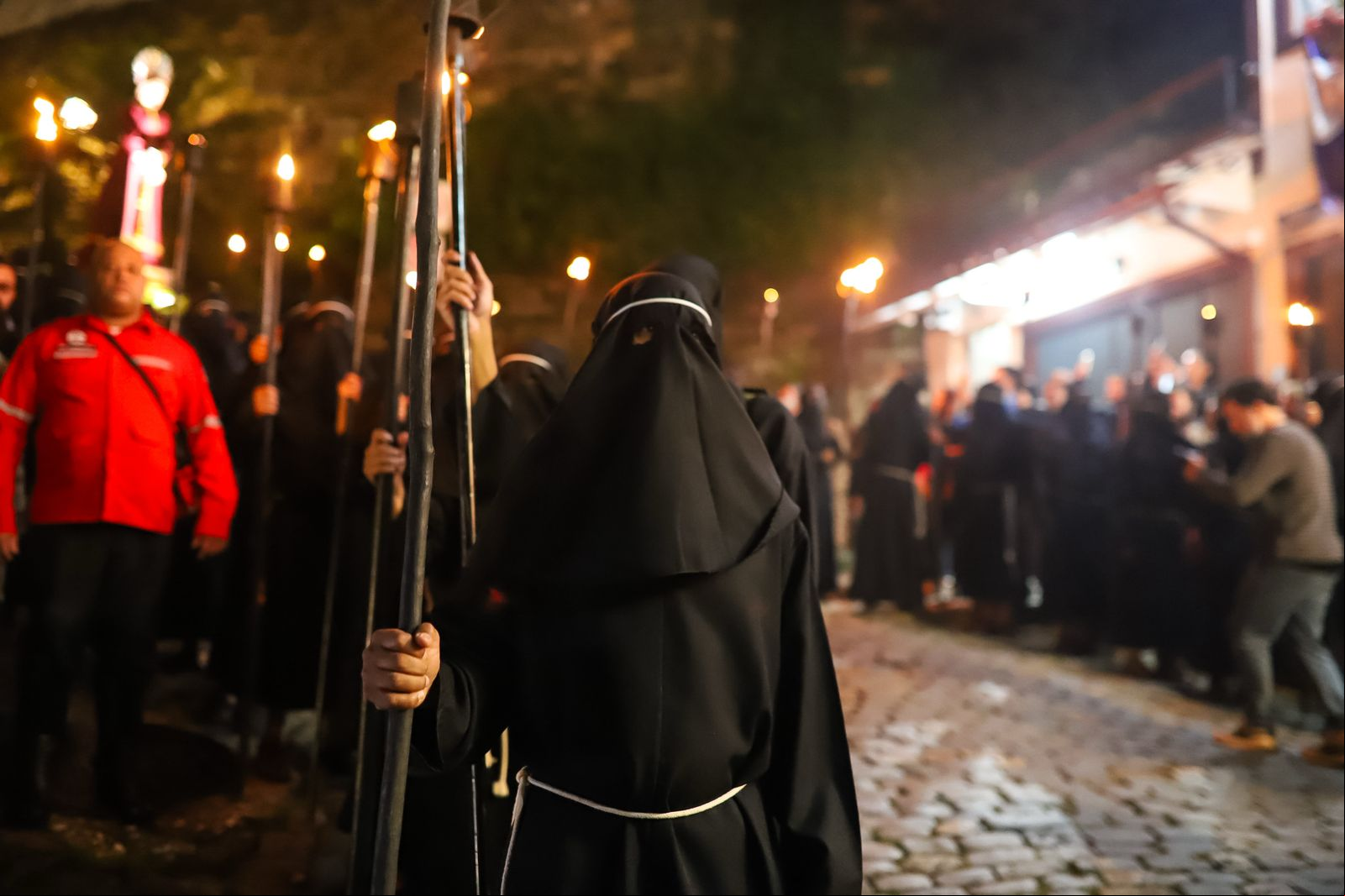 Procissão do Fogaréu atrai fiéis e emociona em Ouro Preto Procissão do Fogaréu atrai fiéis e emociona em Ouro Preto
